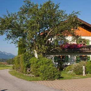 Apartment Sattler, Neukirchen am Teisenberg