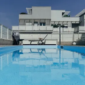 The - Luxury With Pool Apartment Peschiera del Garda